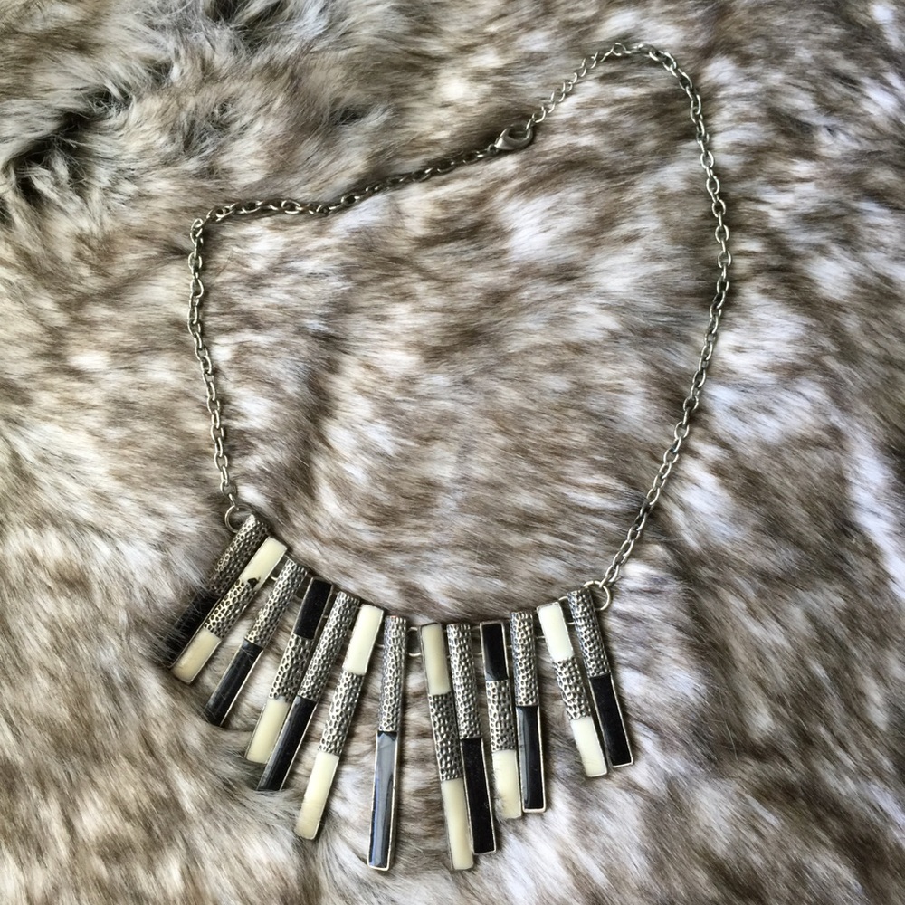Statement piece necklace